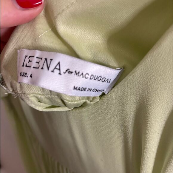 Mac duggal Lime Green Sleeveless Tiered Dress gown with bows size 4 NWOT - Picture 2 of 3